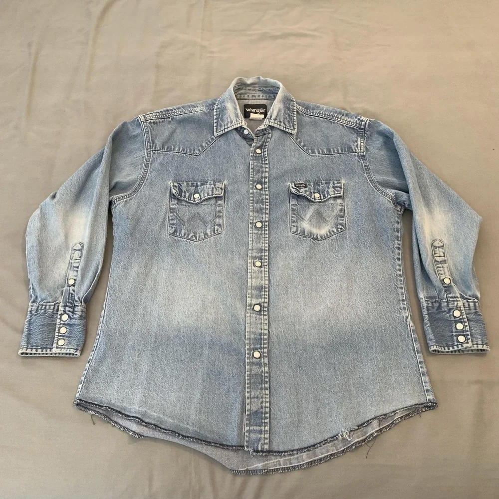 Wrangler Denim Shirt Mens Large Blue Snap Front Long Sleeve Thrashing Skater - Picture 1 of 7